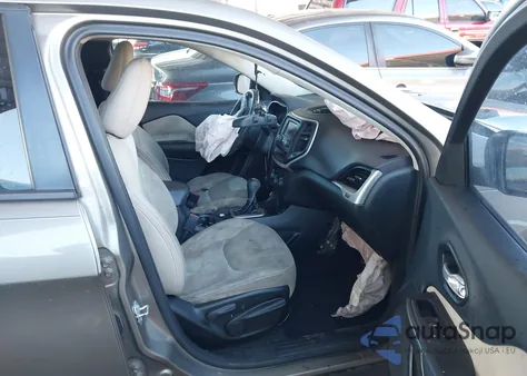 2016 Jeep Cherokee Sport из США, поврежденный, VIN 1C4PJLAB7GW273585